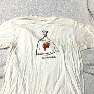 Women’s MXMTOON t-shirt size L